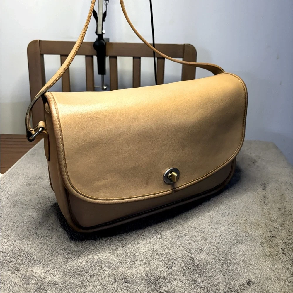 Coach | Bags | Vintage 204 Coach City Bag 9790 Bone | Poshmark